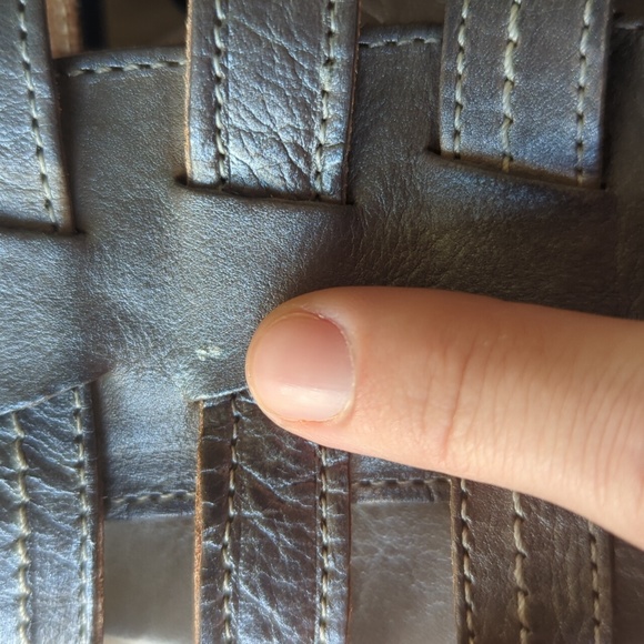 Bedstu Zora Grey Rustic Silver Metallic Sandals Size 8.5 - Picture 4 of 5